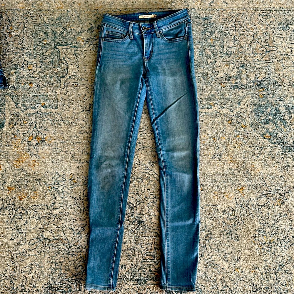 Women’s Levi’s 711 skinny jeans size 24
